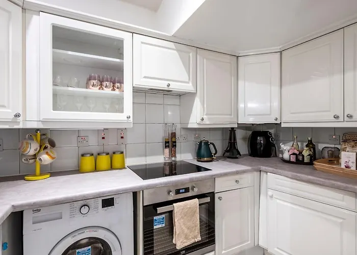 Hyde Park Fabulous Apartment